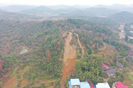 湖南永州东安县后背山清代墓群发掘简介