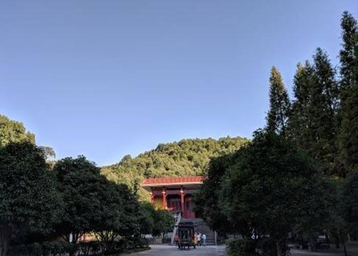 江西上饶德兴市静住寺出土200颗佛舍利子 北宋富豪余士隆埋藏