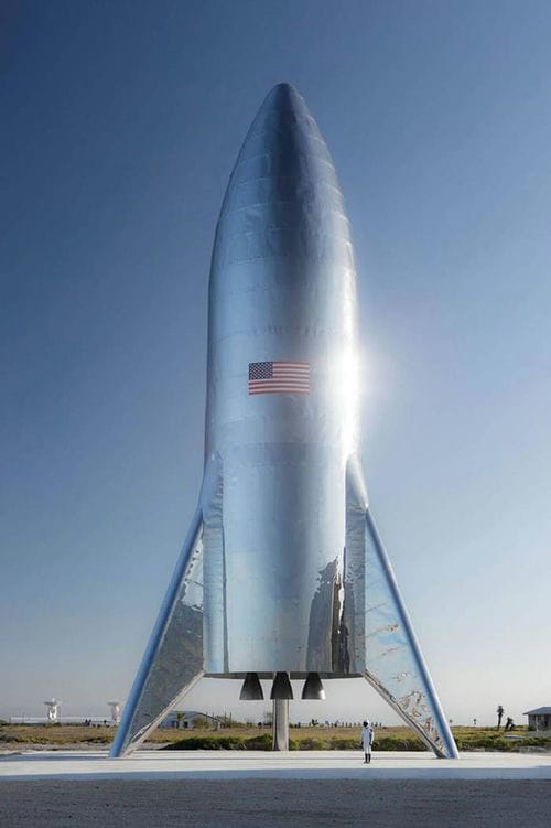 “现实版钢铁人”马斯克秀“复古电影感”火箭Starship Hopper 可载人上月球和火星