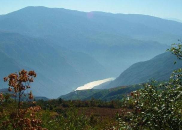 广西花山岩画与湖北神农架明年申遗