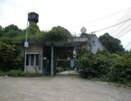 实探成都神秘废弃医院，废弃医院看起来像恐怖片现场（闹鬼是谣言）