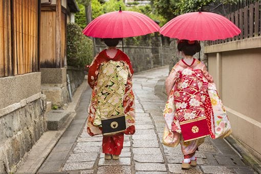 日本天皇在选择皇后的时候有着哪两个要求?