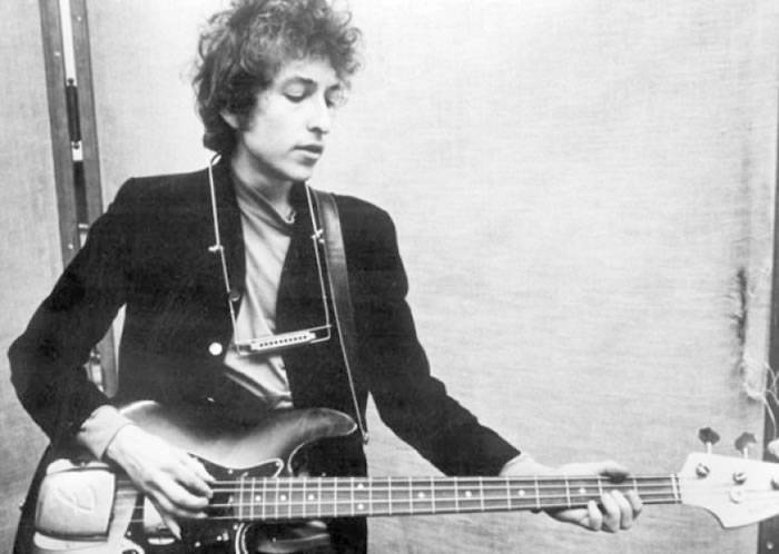 诺贝尔文学奖美国著名歌手卜戴伦（Bob Dylan）明年到瑞典演唱 或会发表得奖演讲